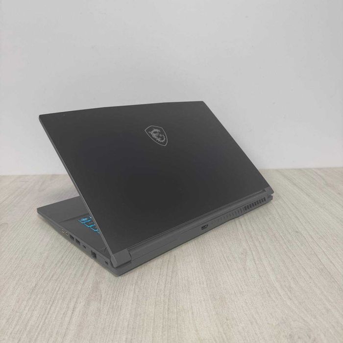 MSI Thin 15 B13VF  144Hz i5-13420H 16GB DDR5 SSD 512GB NVMe RTX 4060
