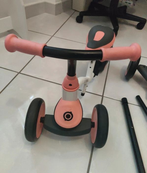 Triciclo evolutivp Globber 3 em 1