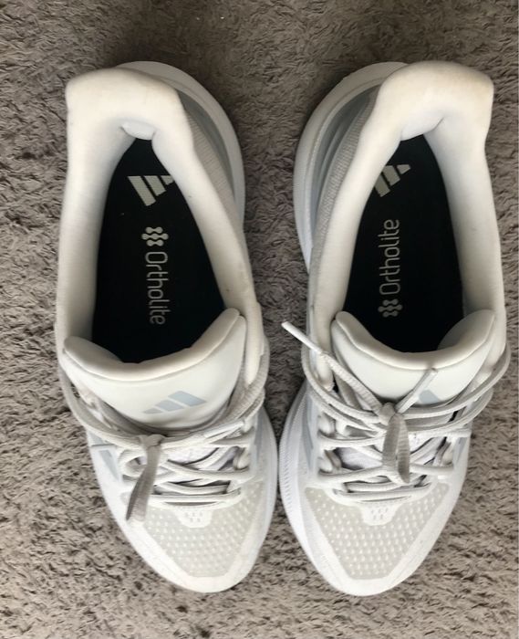 Кросівки Adidas 43 білі.