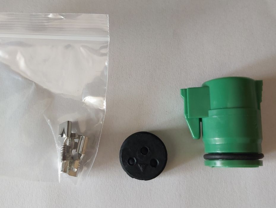 Okrągła  wtyczka  alternatora  3 pin