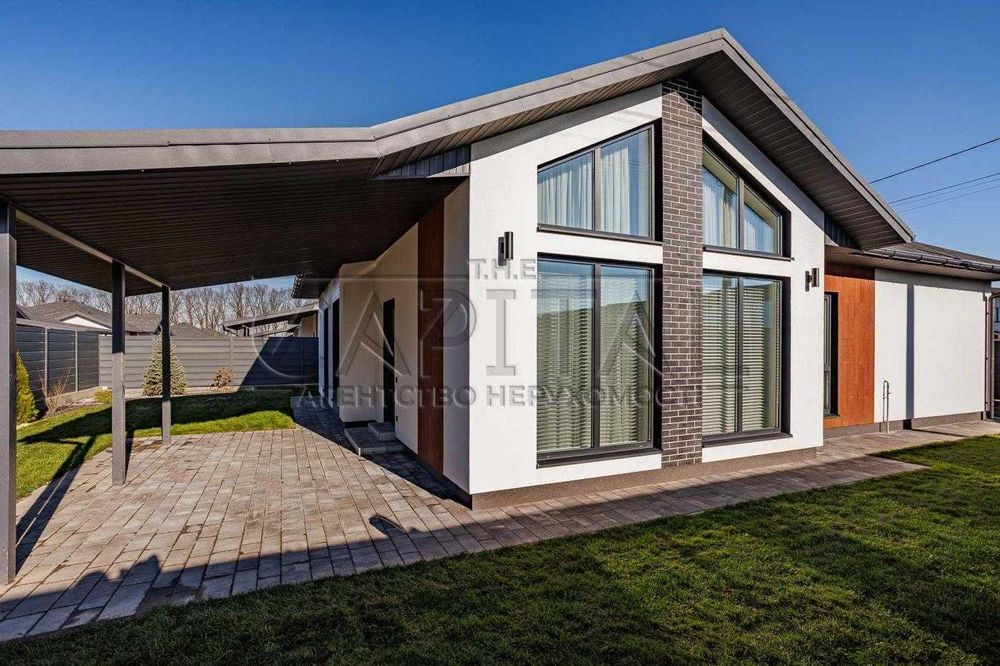 Продаж будинку в закритому КМ в селі Крюківщина Автономний з ремонтом