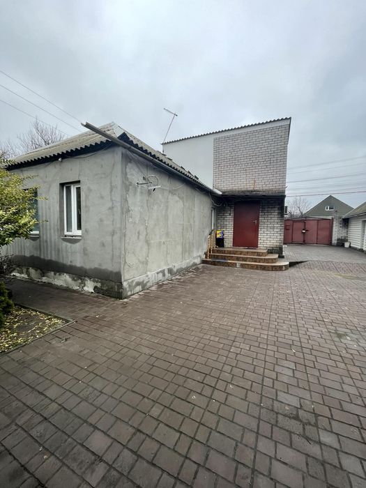 Продаётся жилой дом в городе Днепр