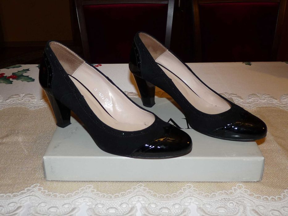 SAGAN wygodne skórzane czółenka 39/25 cm