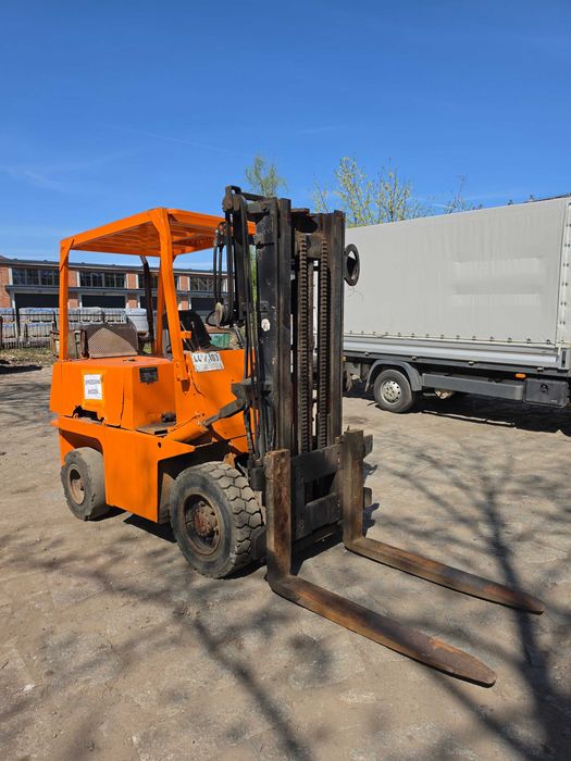 Wózek widłowy DIESEL (silnik mercedes)