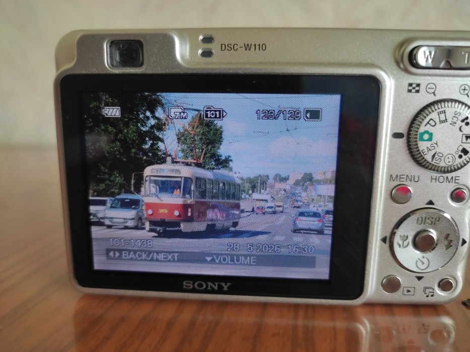 Цифрова фотокамера Sony