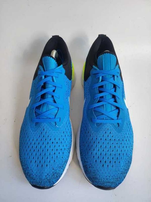 - Nike Odyssey React - Buty biegowe r. 44