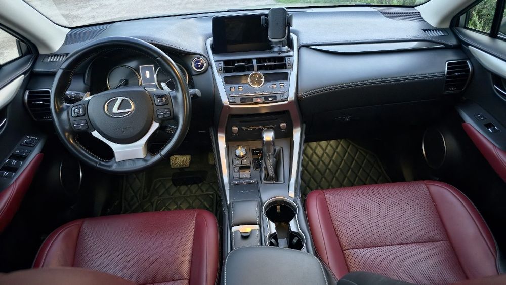 LEXUS NX 300h 2019р