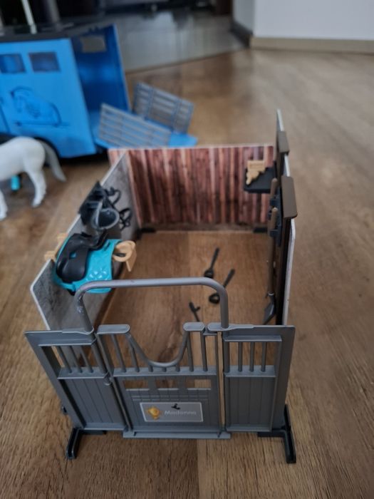 Transporter koni i stajnia bruder + gratis