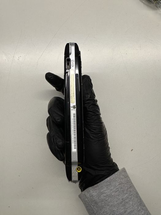 Psp-3004 + carregador + jogo