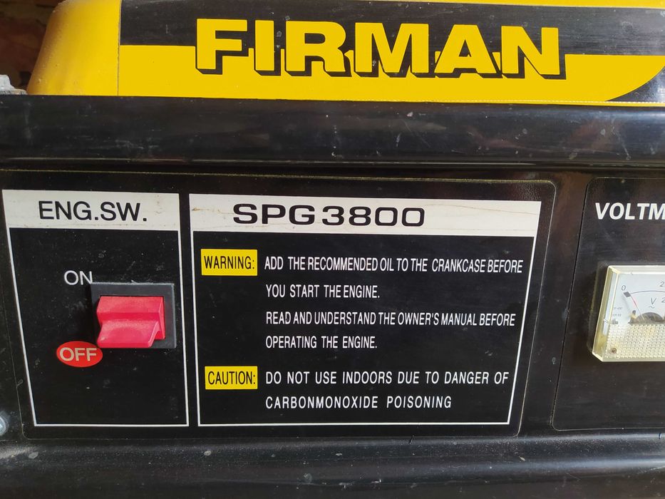 Бензиновий генератор Firman SPG 3800.