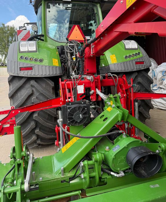 Sadzarka Grimme PRIOS 440 PRO + brona wirnikowa AMAZONE - 2023 rok
