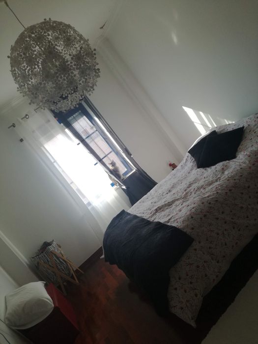 ALUGA-SE QUARTOS. Caldas da Rainha