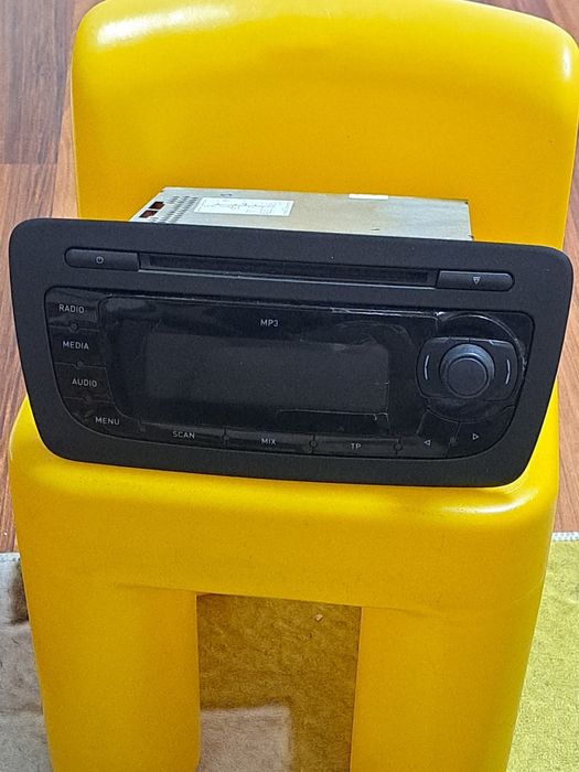 Radio seat ibiza 6j