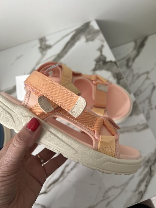 Босоніжки h&m 28,29,31р