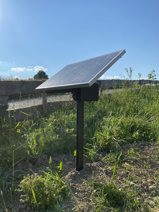 Panel solarny z akumulatorem i stelażem. Zestaw fotowoltaiczny Bór Zajaciński • OLX.pl