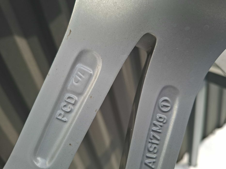 Диски Dezent 5/112 R18 8J ET44 Фольцваген Ауді  2021рік .