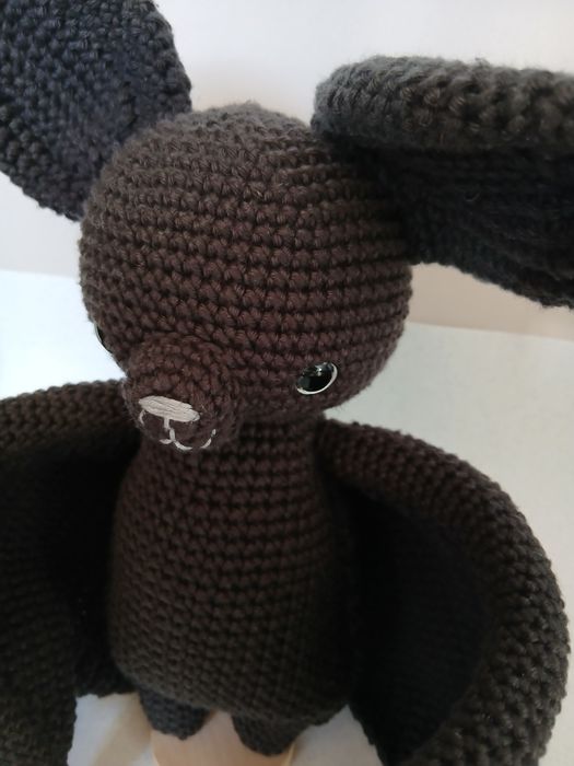 Morcego Amigurumi – Feito à Mão