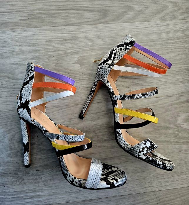 Sandałki na szpilce