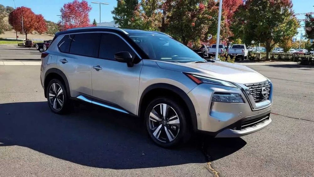 Nissan Rogue SL      2022