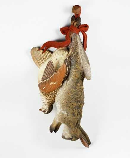 Moldura com espécie de aranha e escorpião