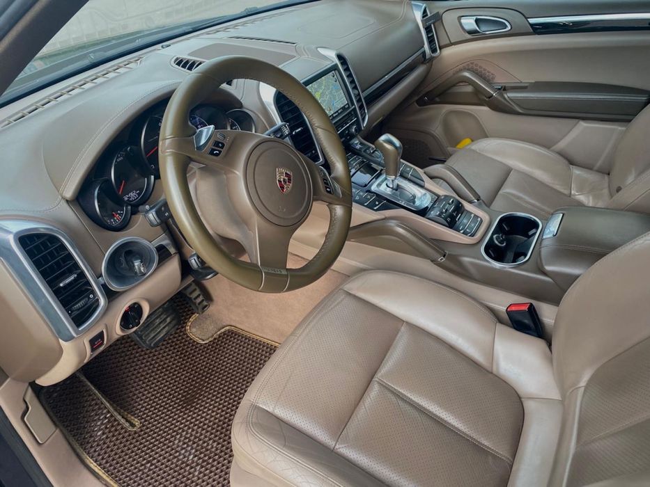 Продам Porsche Cayenne в ідеальному стані!