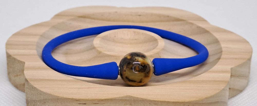 Bransoletka bursztyn bałtycki kulka mleczno-brudaskowa silikon #219