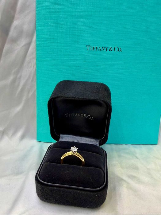 Pierścionek Tiffany & Co. z diamentem naturalnym 0.51 CT