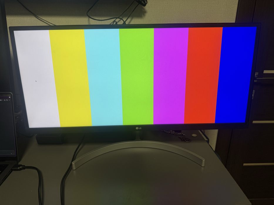 29WK600 -W Монітор