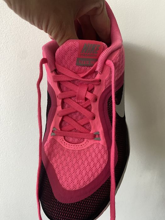 Buty sportowe damskie NIKE