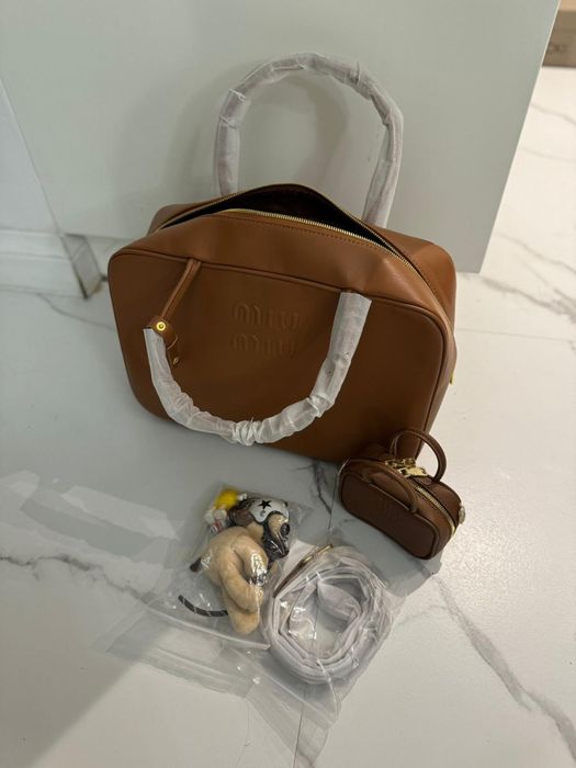 Okazja -30% Torebka skórzana Miu Miu ! Premium!Dostęne zawieszki 34x24