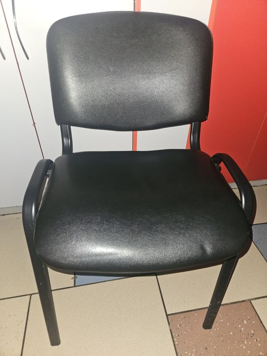 Стілець офісний з екошкіри