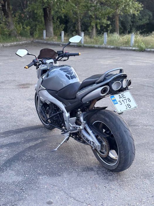 SUZUKI GSR600 2007
