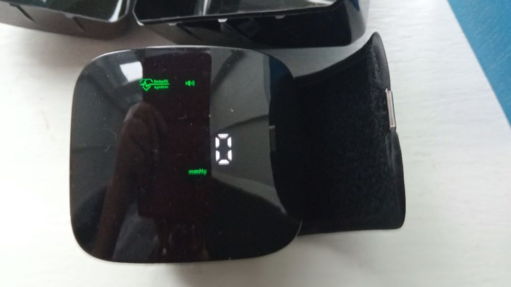 Продам тонометр новый