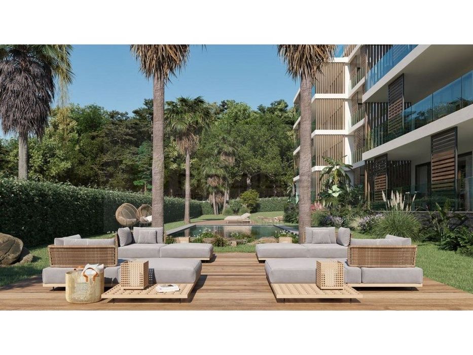 T2 com Terraço e Box em Condomínio de Luxo com Piscina, Ginásio e S...