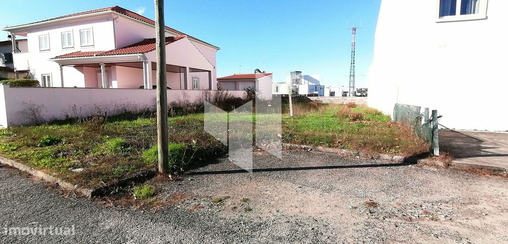 Land for Construction for Sale in Santa Comba Dão and Couto do Mosteiro