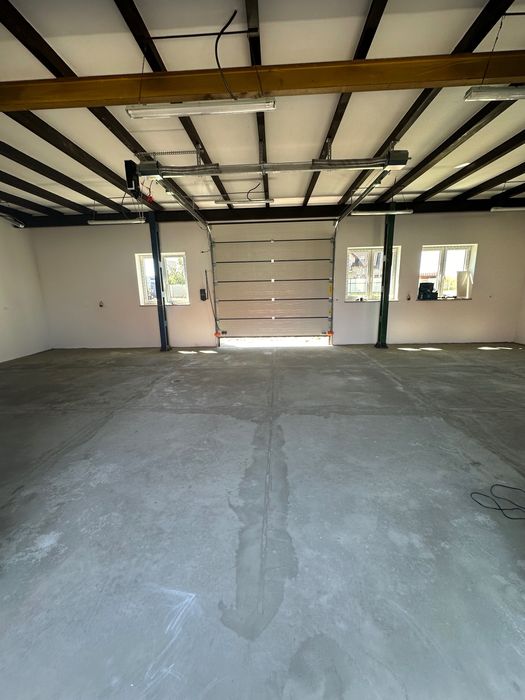 Do wynajęcia Hala w miejscowości Jerzmanki !!!