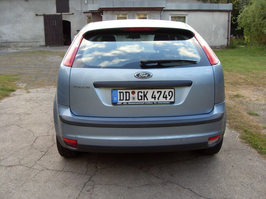 ford focus benzyna  2006 r  74 kw