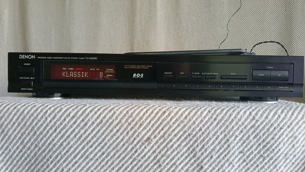 Denon TU 580 R  , стереотюнер .