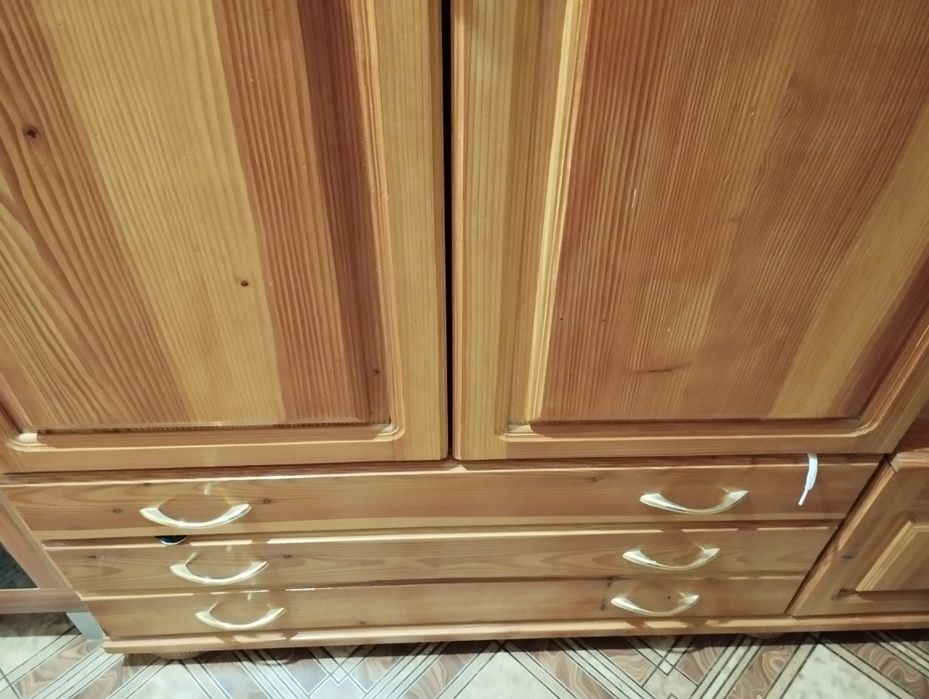 Передпокій з натурального дерева