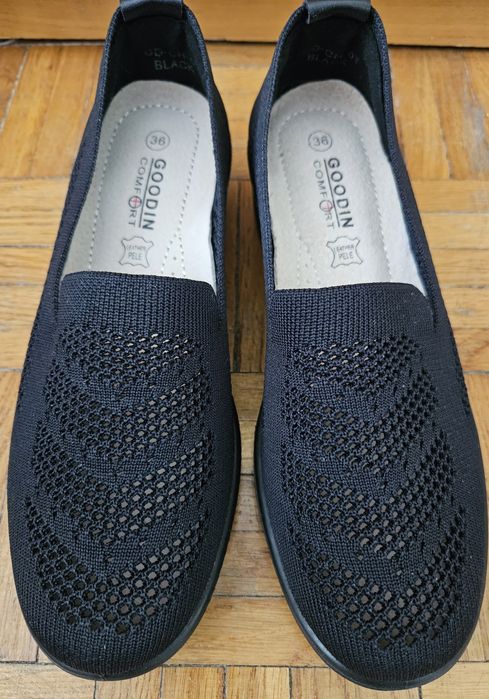 Buty nowe, sportowe, ażurowane, skechers, r.36,5