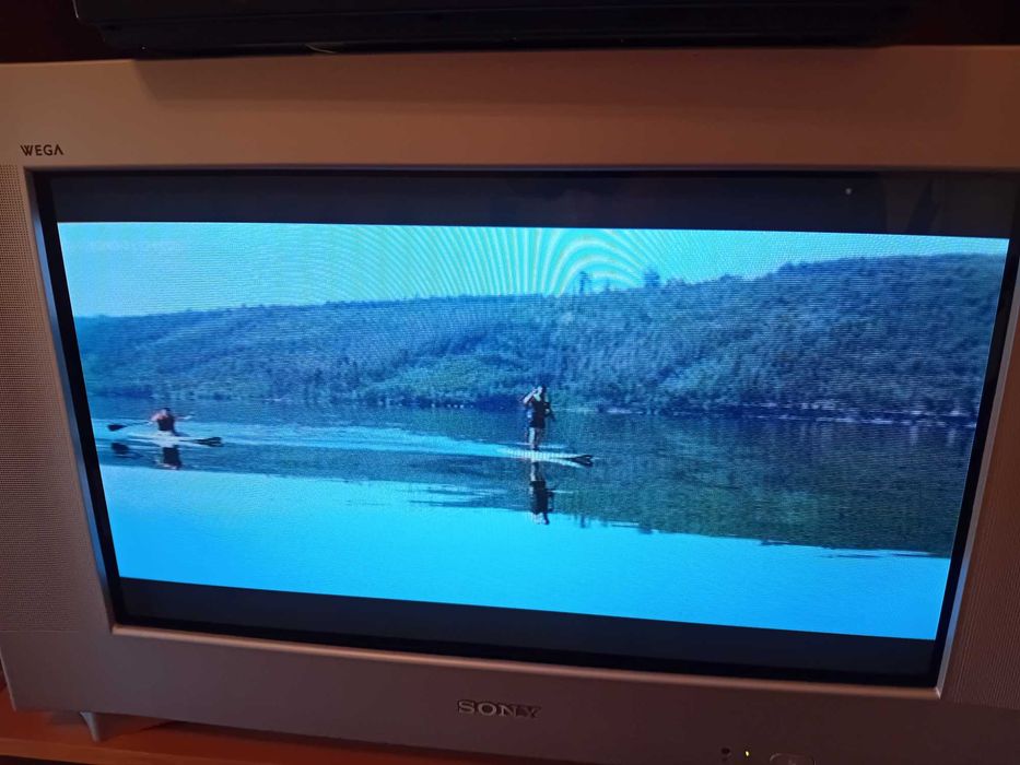 TV Sony Trinitron WEGA 16:9