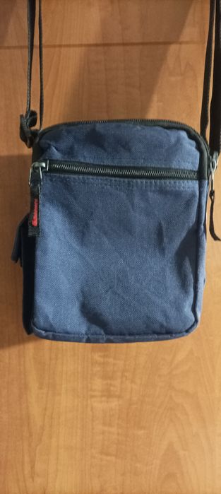 Torebka turystyczna na ramię.