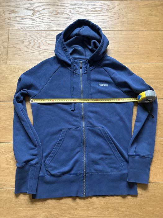 Granatowa damska bluza z kapturem marki Reebok
