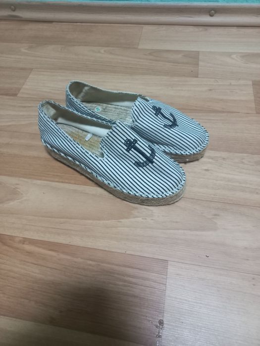 Ескадрильї унісекс