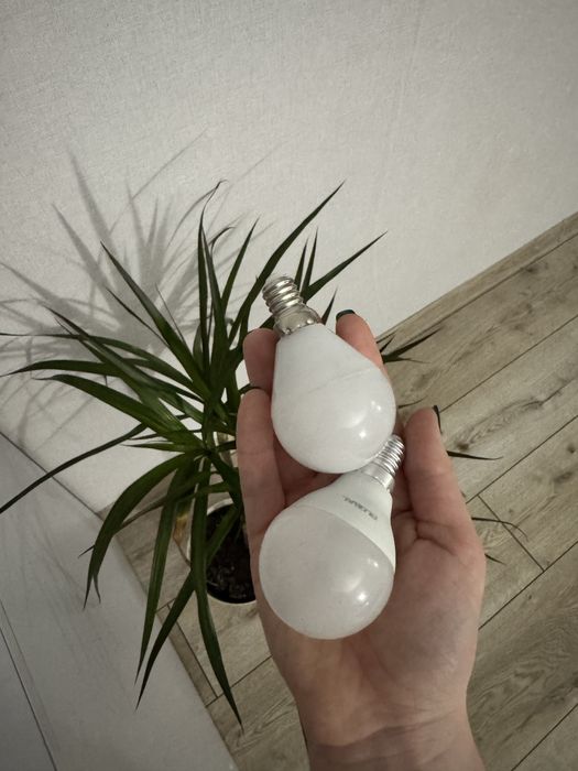 Дзеркало і тумба в студію