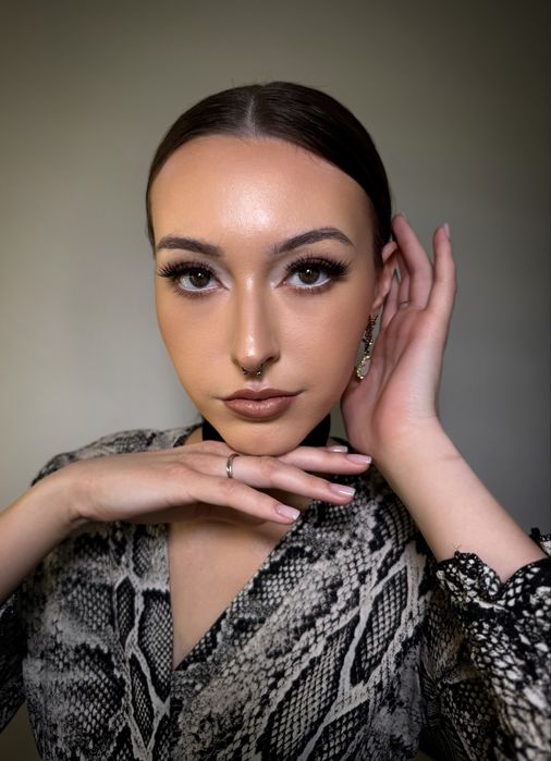 Makijaż okolicznościowy wieczorowy ślubny z dojazdem rzęsy brwi