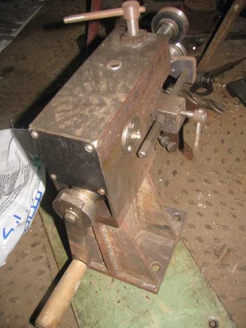 Ручна зіг машинка.