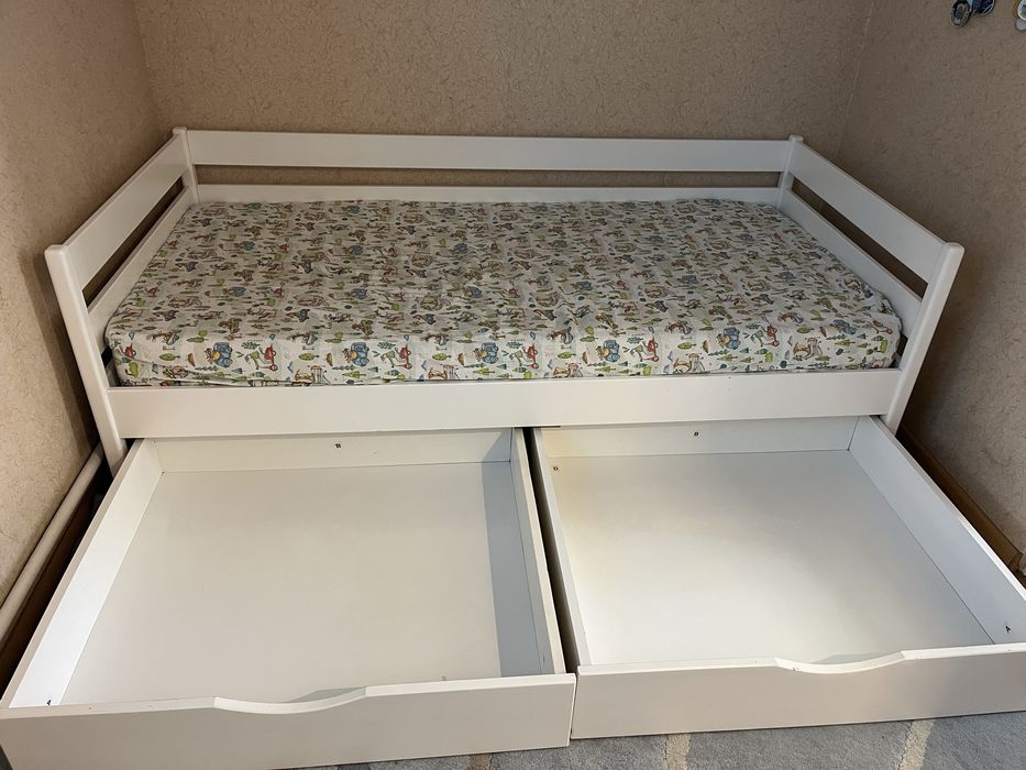 Ліжко деревʼяне, 90х190 см