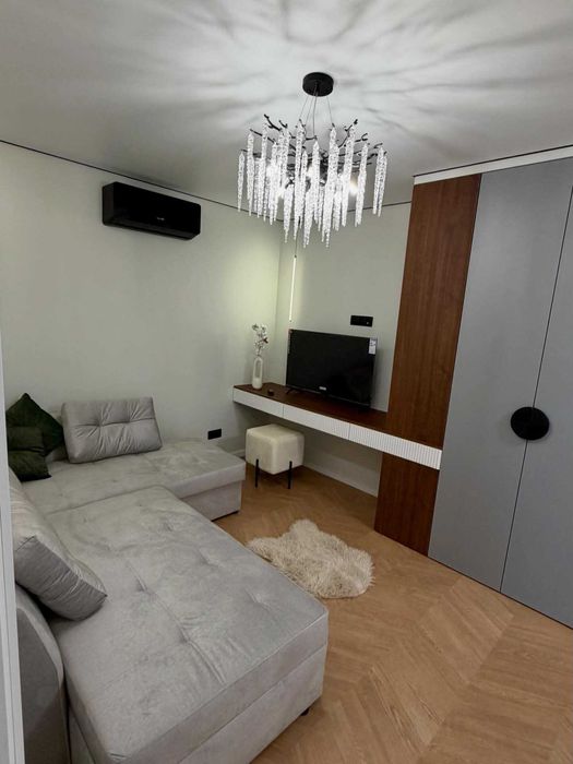 Стильна квартира поблизу ТРЦ Подоляни