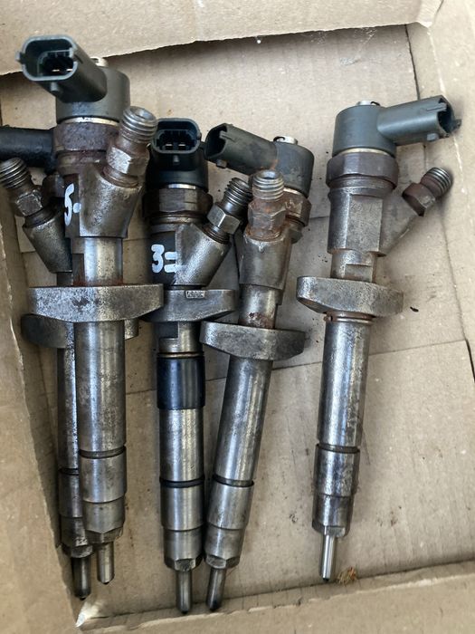 Форсунка рено мастер 2.2 та 2.5 мовано трафік лагуна еспейс перевірена